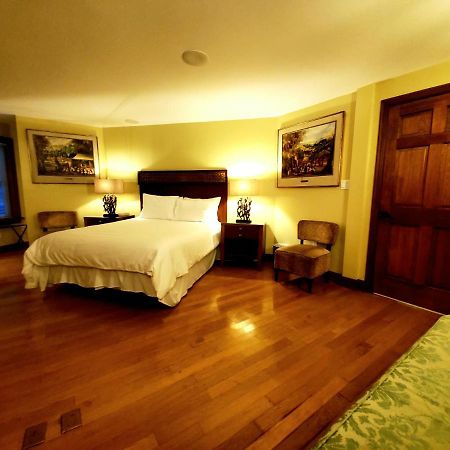 Chelsea Sun Inn Mount Bethel Bagian luar foto